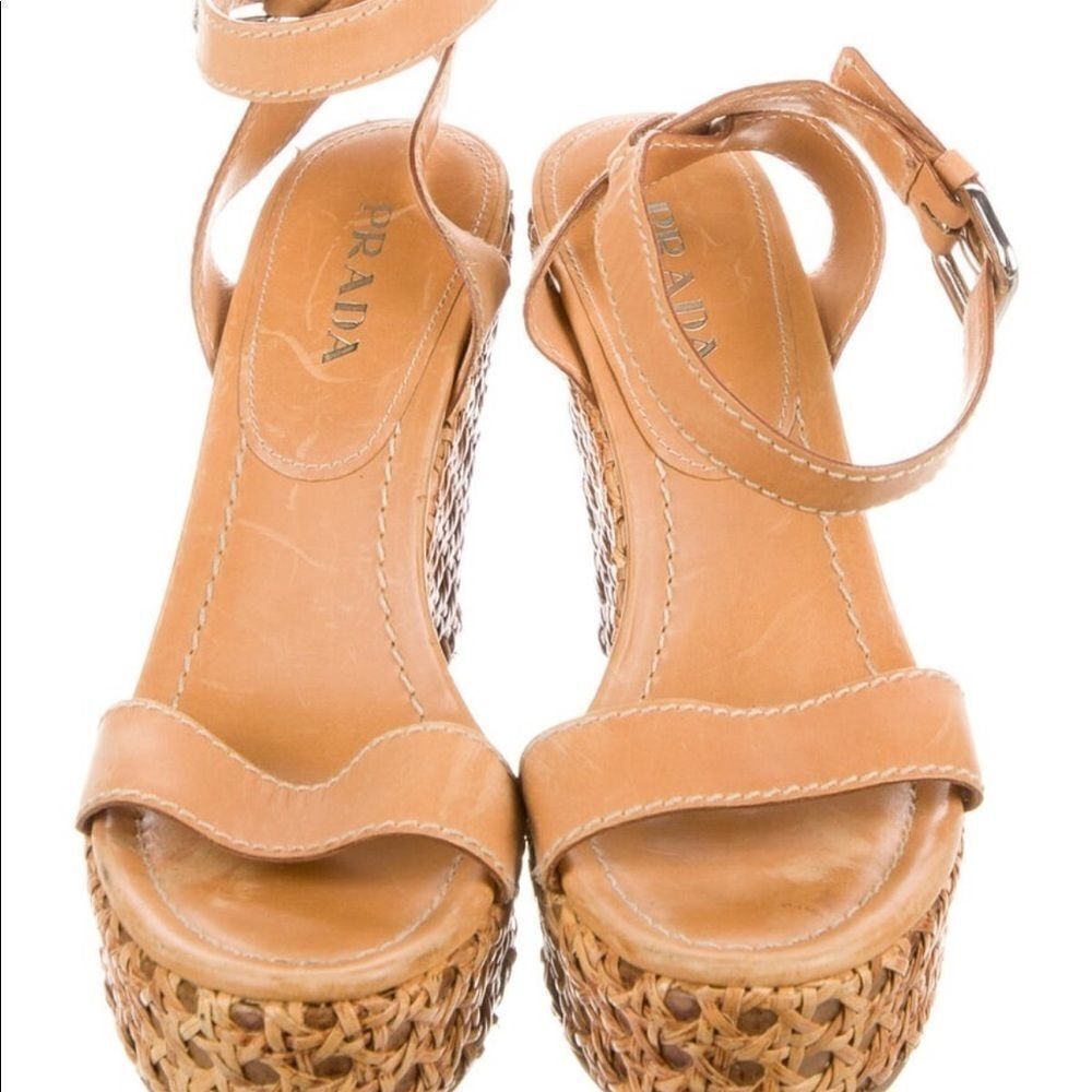 ‎Prada Tan Leather Rattan Sandals sz 7 - Picture 3 of 5